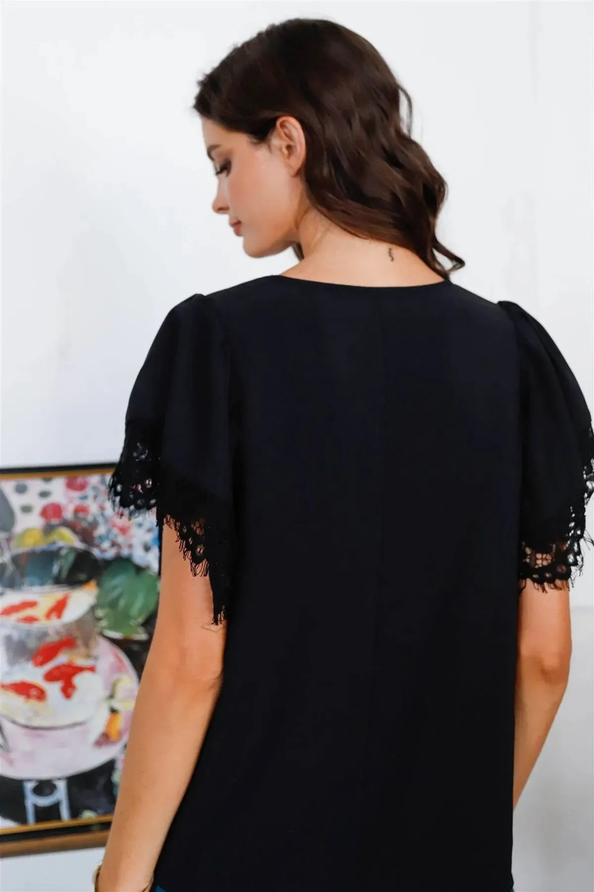 Black Lace Trim Detail Flowy Short Puff Sleeve Top /1-1-2-1