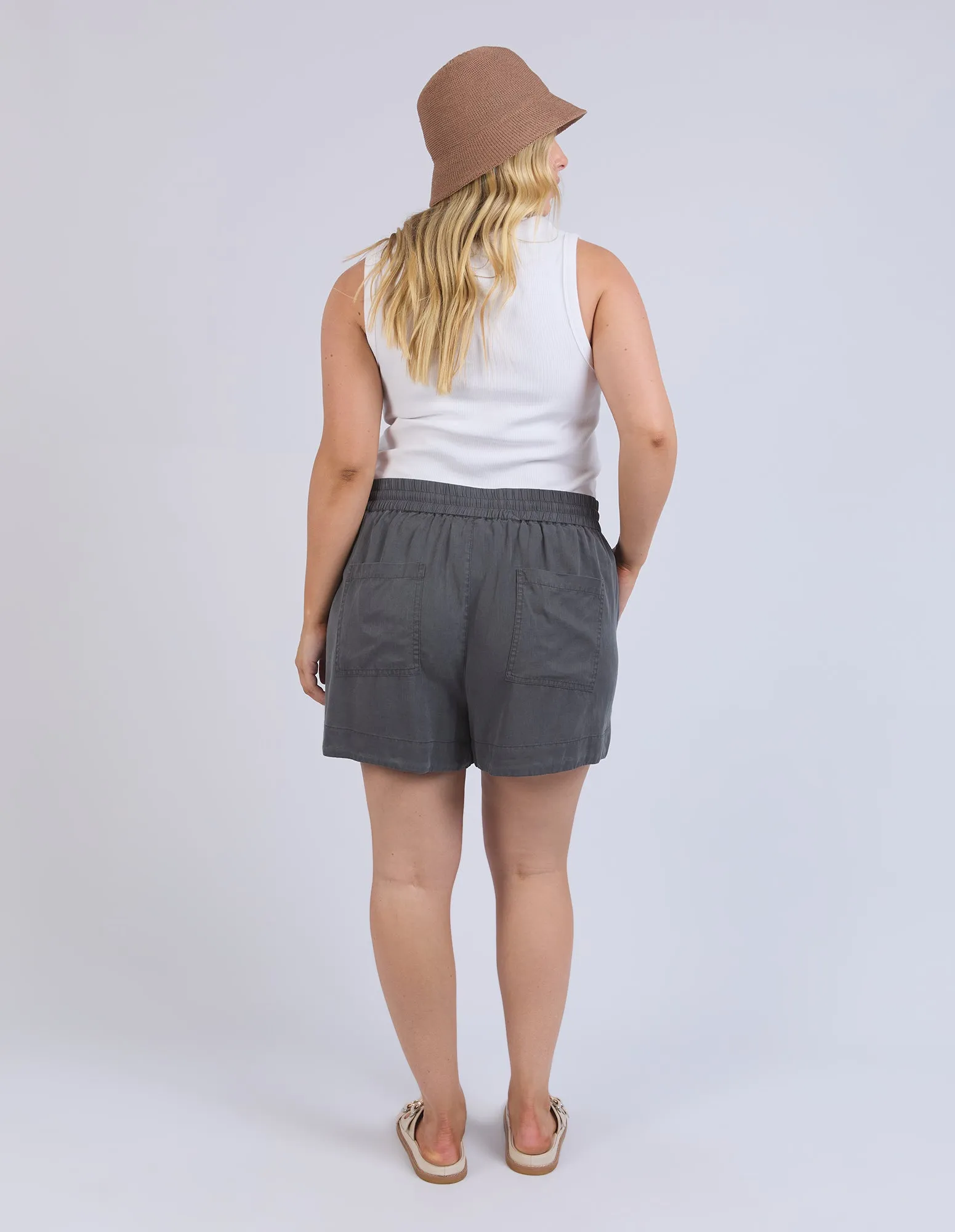 Bliss Washed Short Washed Black