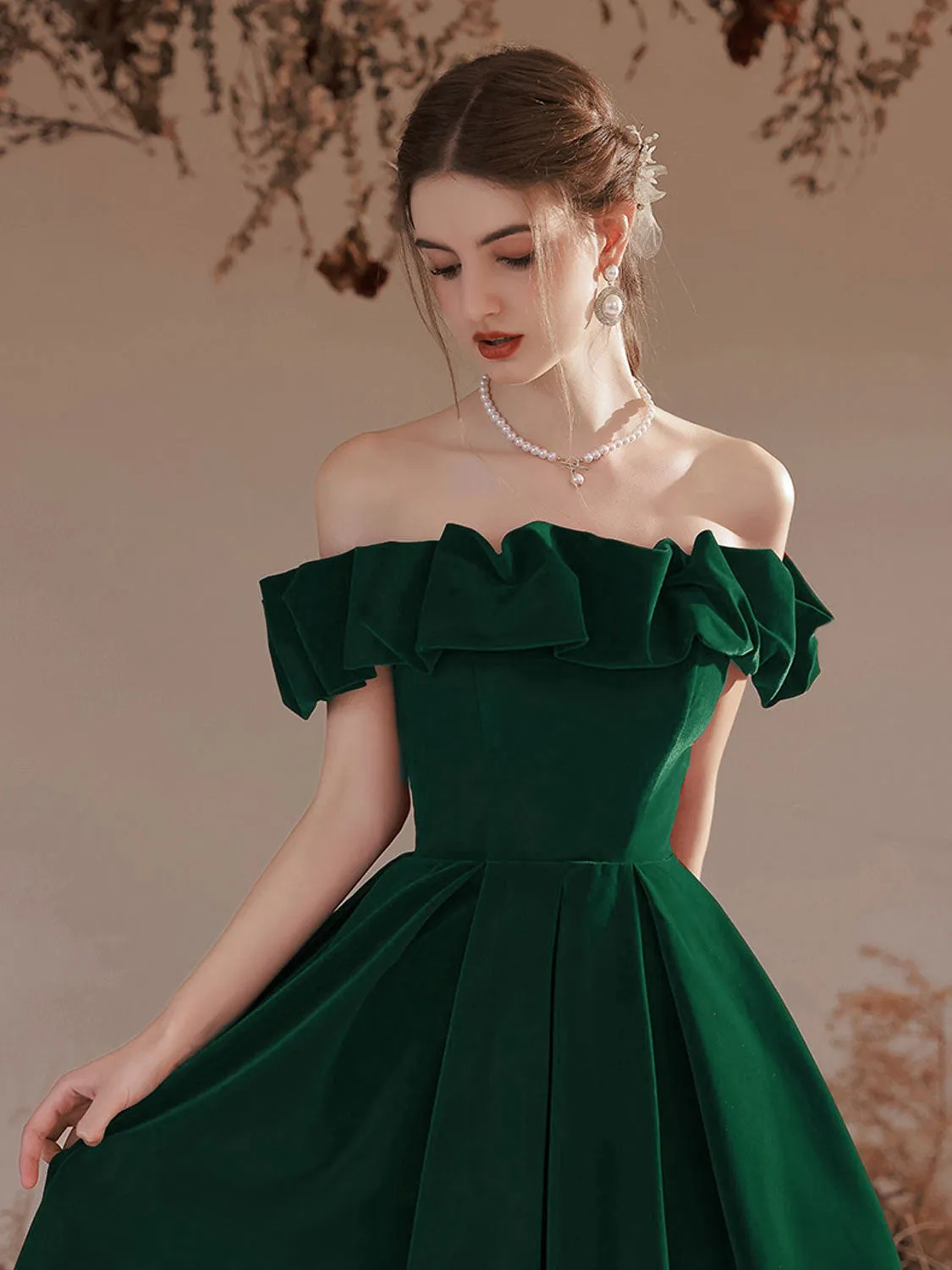 Emerald Green Off The Shoulder A-line Prom Dress