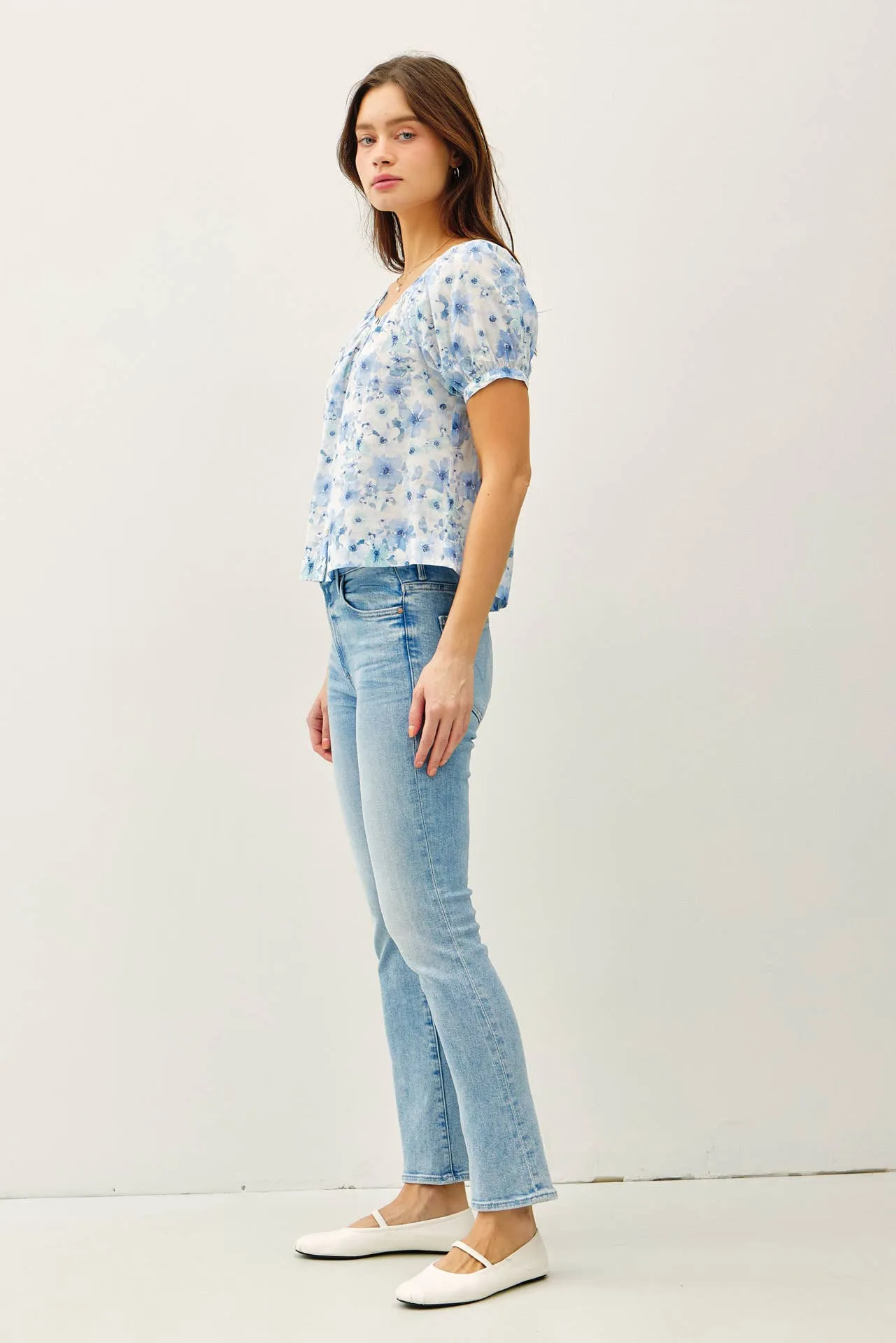 FLORAL BOXY PUFF SLEEVE BUTTON UP TOP