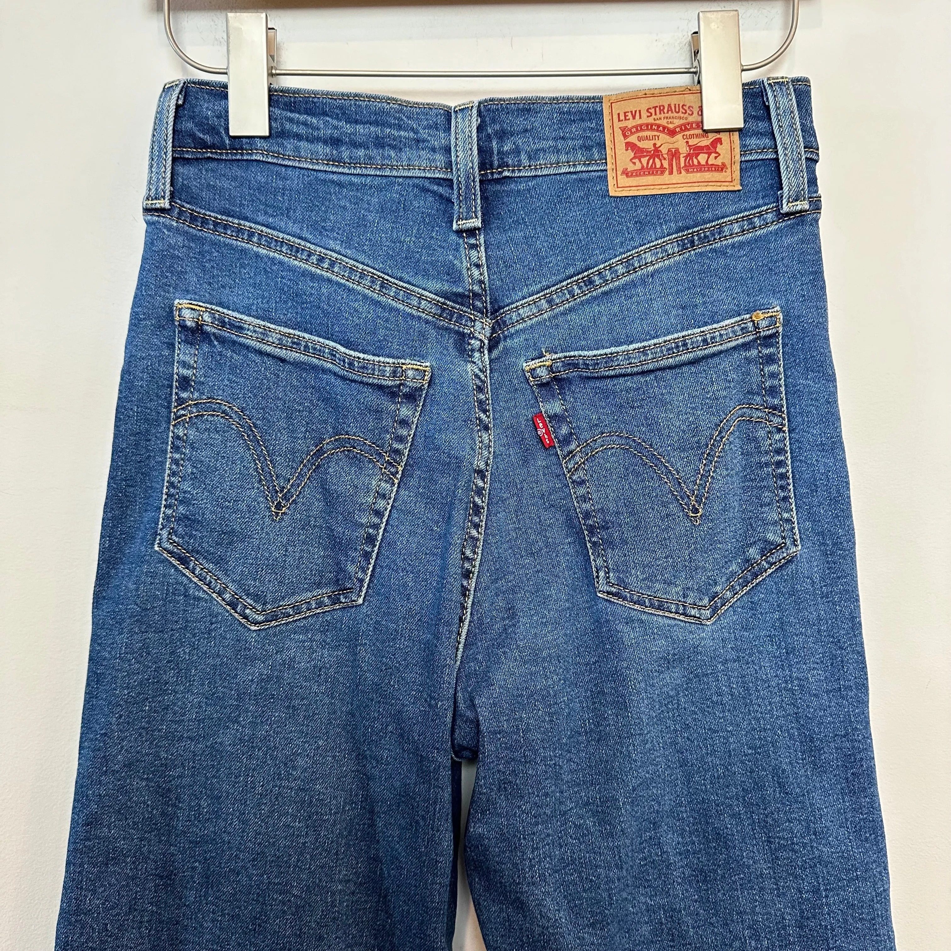 Levi's Ribcage Straight Ankle High Rise Cropped Button Fly Stretch 26