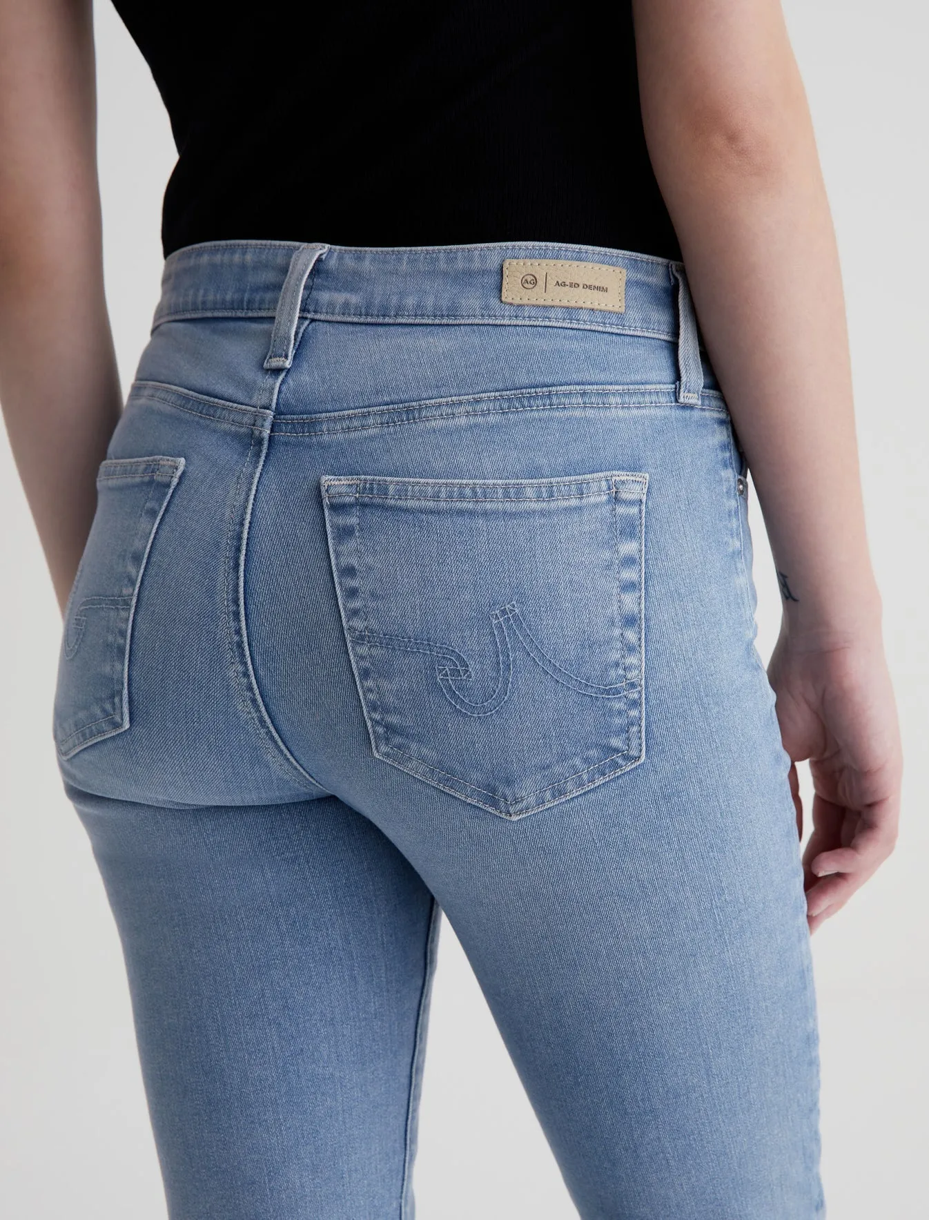 Mari High Rise Crop Jean