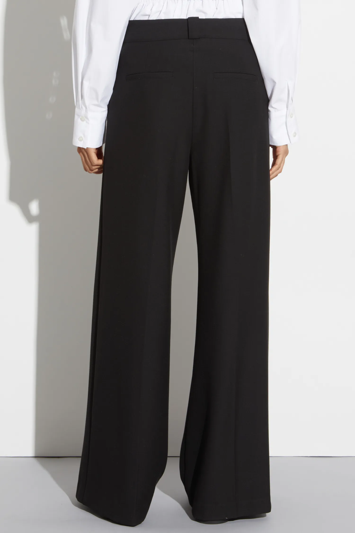 Tiffany Mid-Waisted Wideleg Trouser, Black